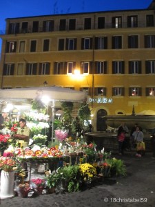 Blumenmarkt abends um 8