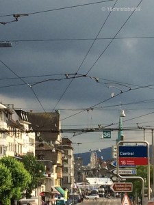 Riesenrad thront über Züri