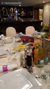 Mittagessen, diese Platte gab es 6x 